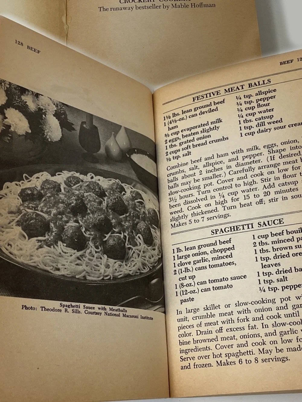 vintage Crockery Cookery cookbook